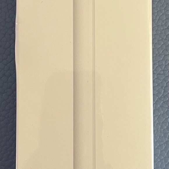 Apple iPad Air 3 Bundle - Picture 10 of 14
